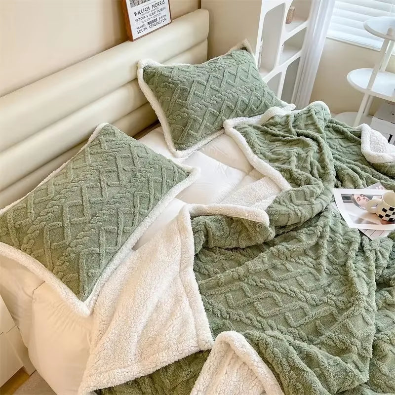 2Pcs Warm Winter Stripe Soft Velvet Pillow Cases Skin-Friendly Dual-Sided Pillowcase Single Person Pillow Cover Cushion Cover